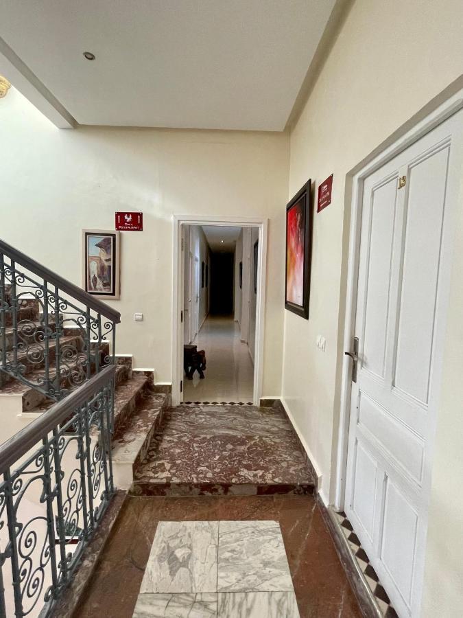 Hotel Lutece Рабат Екстериор снимка